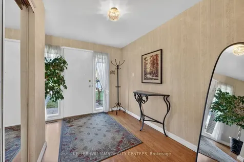 13 Laurentide Avenue Aurora ON L4G 3B3