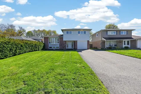 13 Laurentide Avenue Aurora ON L4G 3B3