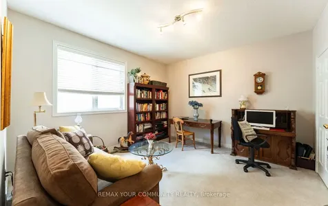 863 Shadrach Drive Newmarket ON L3X 2H3