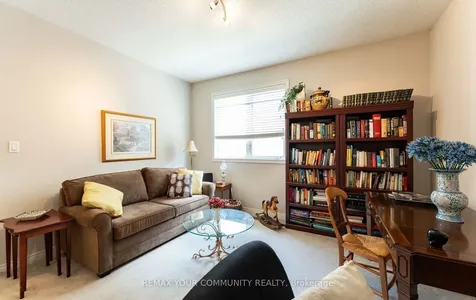 863 Shadrach Drive Newmarket ON L3X 2H3