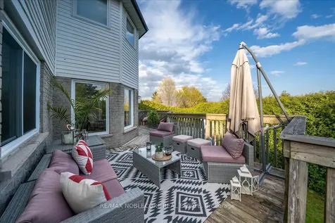 128 Mccauley Court Newmarket ON L3Y 7W2