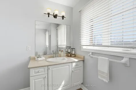 55 Christina Crescent Bradford West Gwillimbury ON L3Z 0B1
