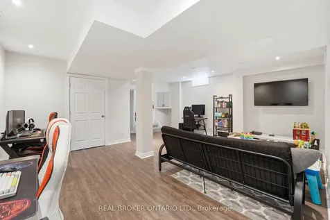 55 Christina Crescent Bradford West Gwillimbury ON L3Z 0B1