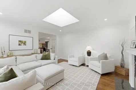8 Simon Henry Avenue King ON L0G 1N0