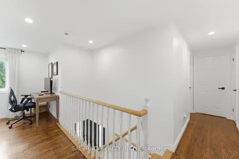 8 Simon Henry Avenue King ON L0G 1N0