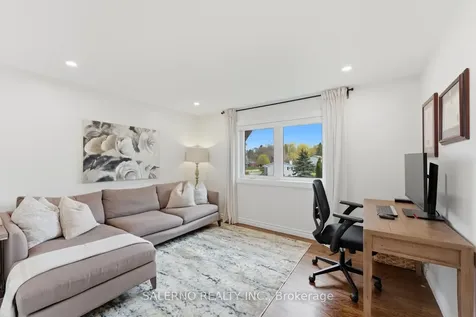 8 Simon Henry Avenue King ON L0G 1N0