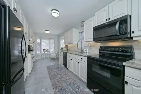 196 Riverview Road New Tecumseth ON L9R 1Y2