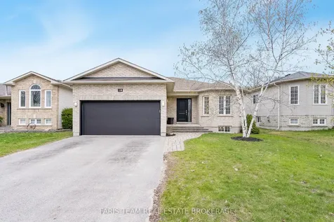 28 Stonemount Crescent Essa ON L0M 1B4
