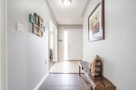 28 Stonemount Crescent Essa ON L0M 1B4