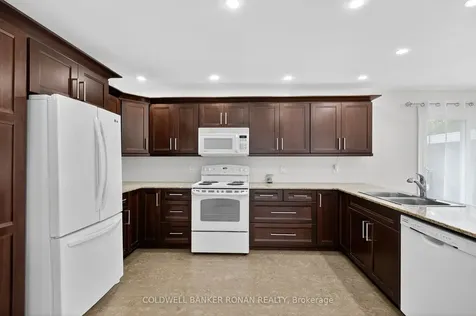 118 Queen Street Bradford West Gwillimbury ON L3Z 1L3