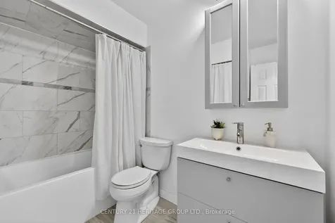 27 Longview Drive Bradford West Gwillimbury ON L3Z 2H4
