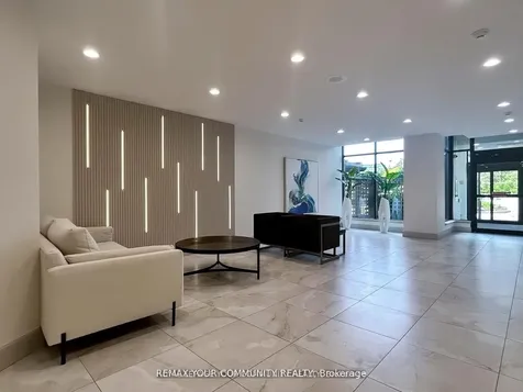 32 Clarissa Drive Richmond Hill ON L4C 9R7