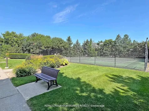 32 Clarissa Drive Richmond Hill ON L4C 9R7