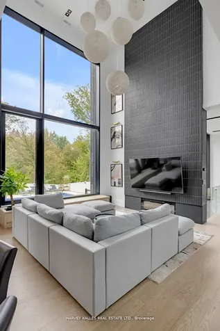 14634 Woodbine Avenue Whitchurch-stouffville ON L4A 2K9