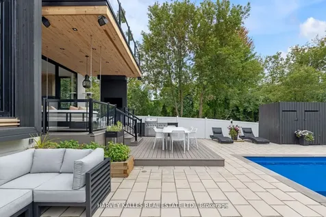 14634 Woodbine Avenue Whitchurch-stouffville ON L4A 2K9