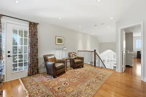 6 Danbrook Court Aurora ON L4G 7S8