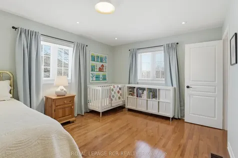 6 Danbrook Court Aurora ON L4G 7S8