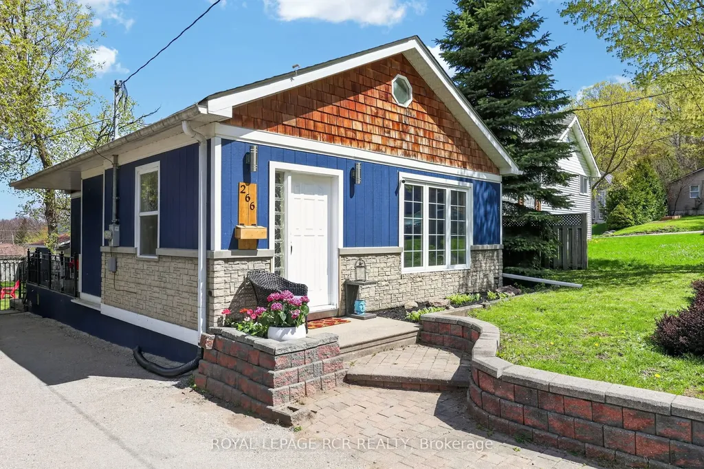 266 Kenwood Avenue Georgina ON L4P 2X5
