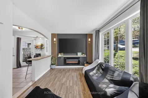 266 Kenwood Avenue Georgina ON L4P 2X5