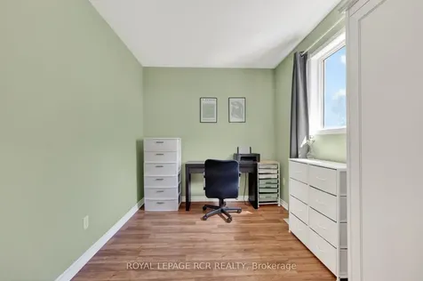 266 Kenwood Avenue Georgina ON L4P 2X5