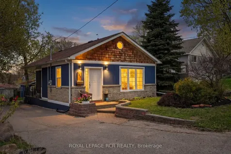 266 Kenwood Avenue Georgina ON L4P 2X5