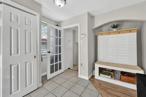 266 Kenwood Avenue Georgina ON L4P 2X5