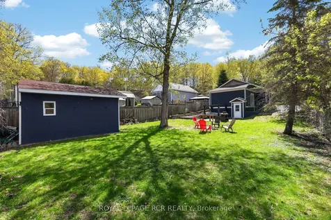 266 Kenwood Avenue Georgina ON L4P 2X5