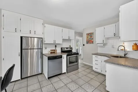 266 Kenwood Avenue Georgina ON L4P 2X5
