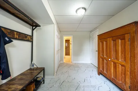 57 Alexander Road Newmarket ON L3Y 3J3