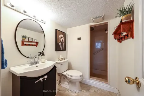 57 Alexander Road Newmarket ON L3Y 3J3