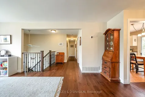 57 Alexander Road Newmarket ON L3Y 3J3