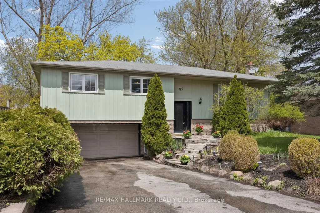 95 Booth Drive Whitchurch-stouffville ON L4A 4K4
