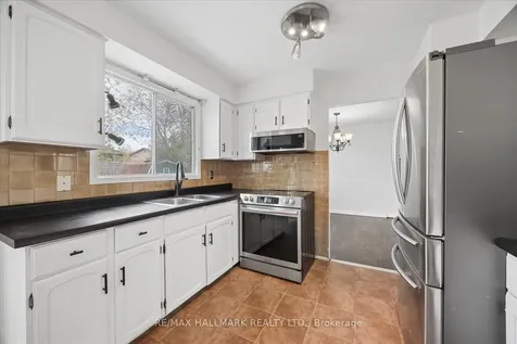 95 Booth Drive Whitchurch-stouffville ON L4A 4K4