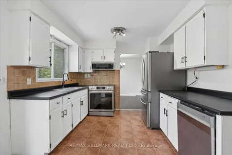 95 Booth Drive Whitchurch-stouffville ON L4A 4K4