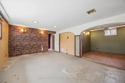 95 Booth Drive Whitchurch-stouffville ON L4A 4K4