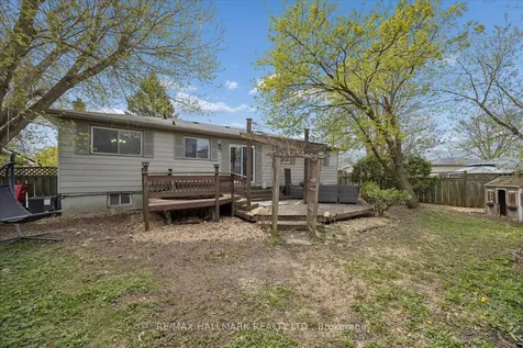 95 Booth Drive Whitchurch-stouffville ON L4A 4K4