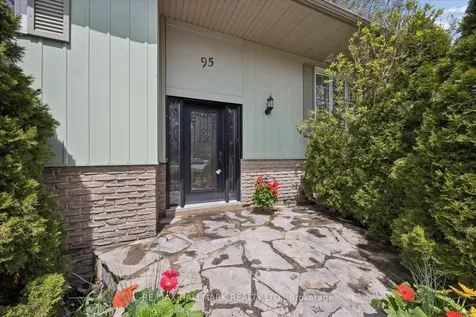 95 Booth Drive Whitchurch-stouffville ON L4A 4K4