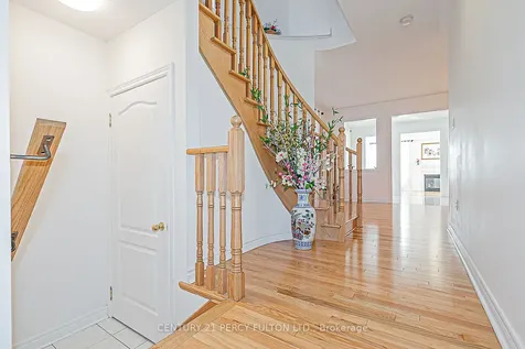 23 Princess Diana Drive Markham ON L6C 0G8