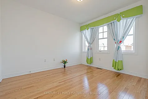 23 Princess Diana Drive Markham ON L6C 0G8