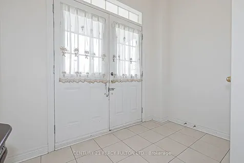 23 Princess Diana Drive Markham ON L6C 0G8