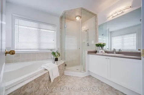 26 Firbank Lane Whitchurch-stouffville ON L4A 0K9