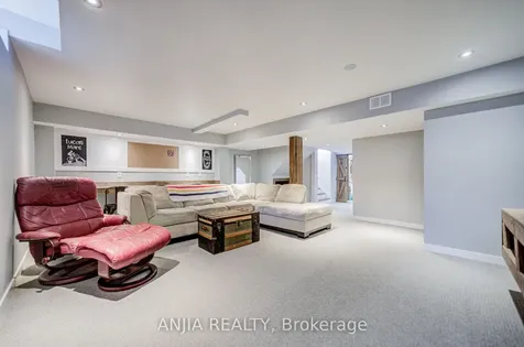 26 Firbank Lane Whitchurch-stouffville ON L4A 0K9