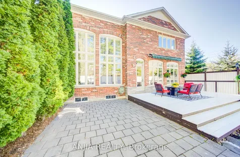 2 Yorkton Boulevard Markham ON L6C 0J9