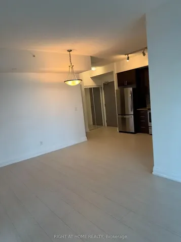 7167 Yonge Street Markham ON L3T 0E1