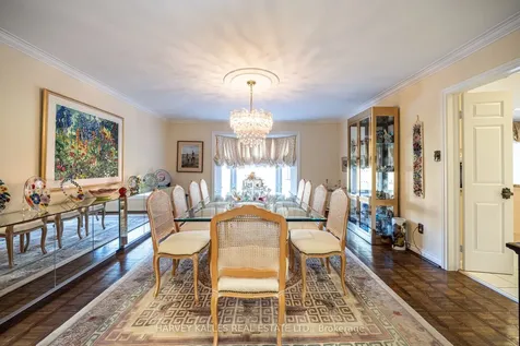 10 Whitelaw Court Markham ON L3T 5E7