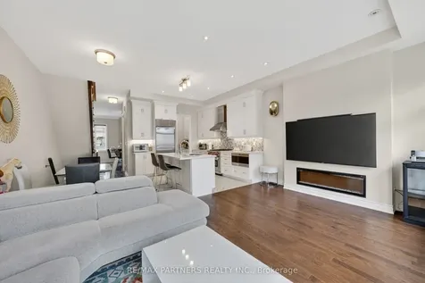 3 Fernhill Lane Markham ON L6C 0Y5