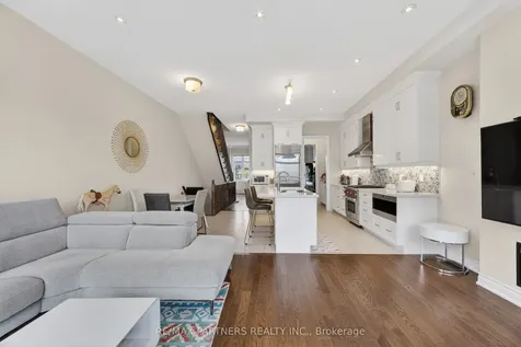 3 Fernhill Lane Markham ON L6C 0Y5