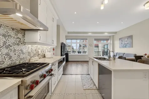 3 Fernhill Lane Markham ON L6C 0Y5