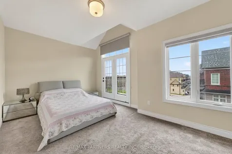 3 Fernhill Lane Markham ON L6C 0Y5