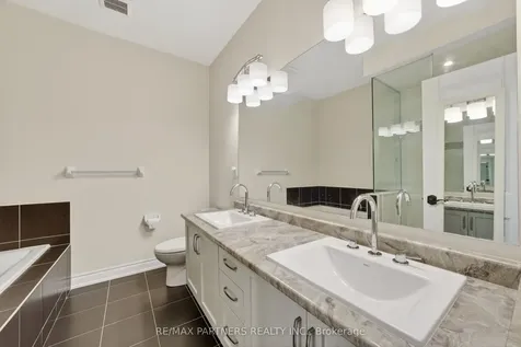 3 Fernhill Lane Markham ON L6C 0Y5
